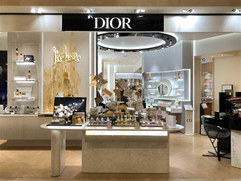 dior bon marche|christian dior paris.